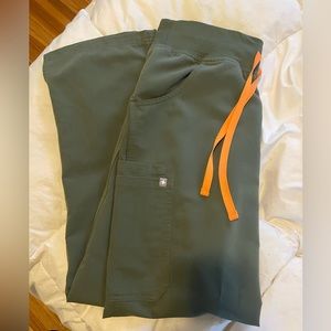 FIGS Kade high wasted moss green scrub bottoms